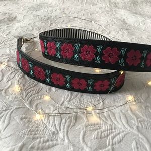 HENRI BENDEL NY GUITAR STRAP NWT